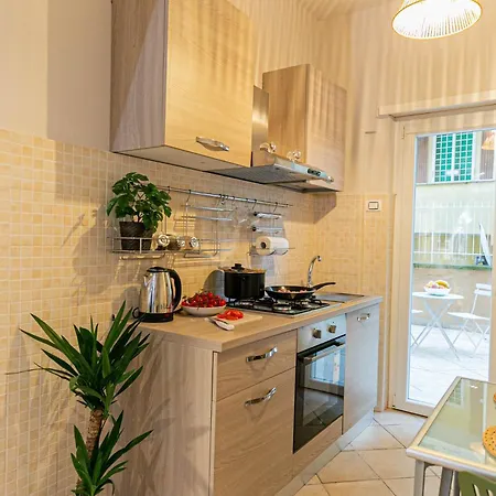 Dafne Con Terrazza Roma