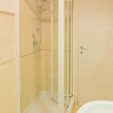 Dafne Con Terrazza 4* Rom