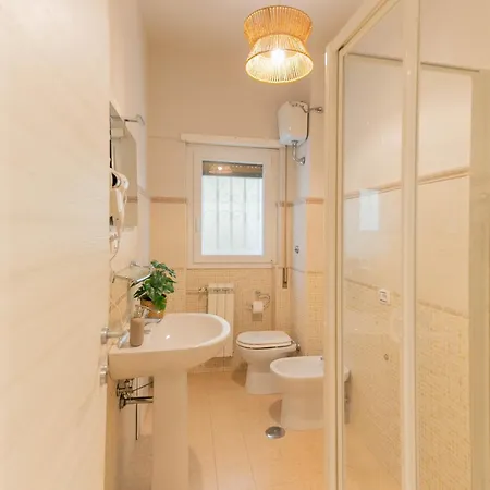 Dafne Con Terrazza Gasthof Rom