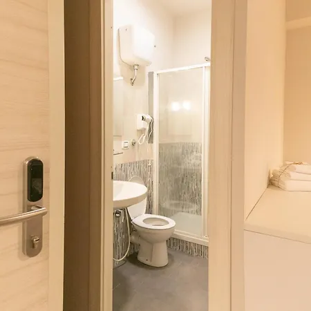 Dafne Con Terrazza Gasthof Rom