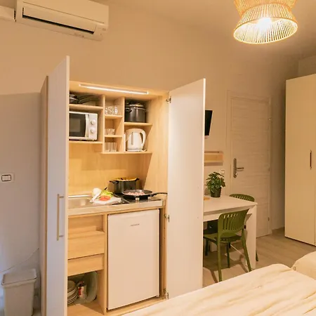 Dafne Con Terrazza 4*