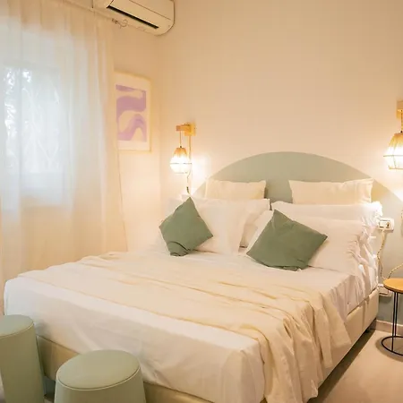 Dafne Con Terrazza 4* Рим