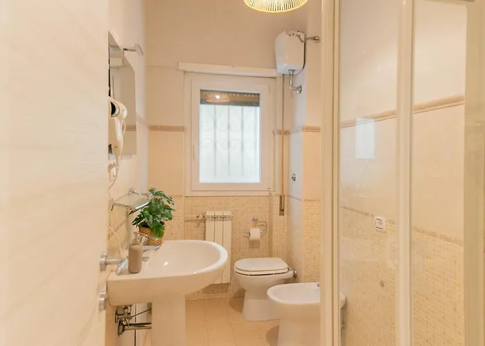 Dafne Con Terrazza Gasthof Rom